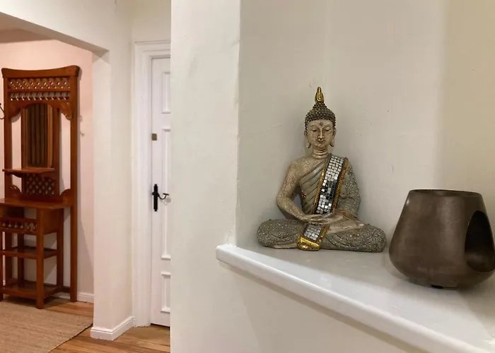 Akasha Arima Bed & Breakfast